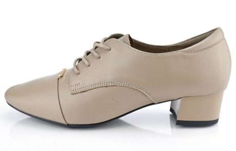 לחדד את הלוק:  טרנד השפיץ חוזר לעולם ההנעלה