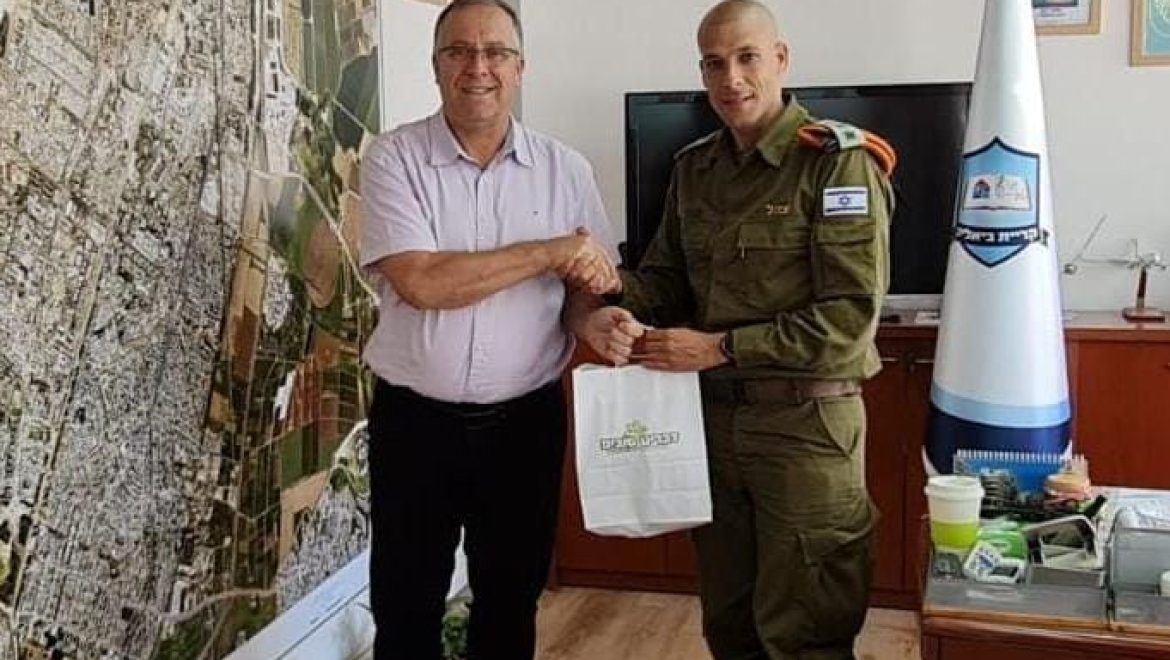 ביקור של מפקד פיקוד העורף במחוז חיפה נערך בקריית ביאליק