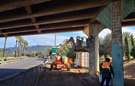 נמשכות עבודות שיקום גשר ההגנה 2/4