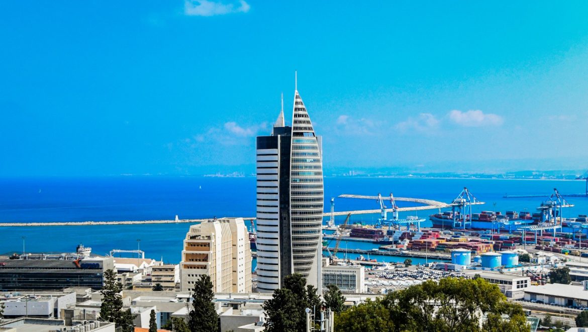 ערב ראש השנה תשפ״ז חיפה מתקרבת ל־300 אלף תושבים ומקבלת הכרה בינלאומית כעיר מאושרת